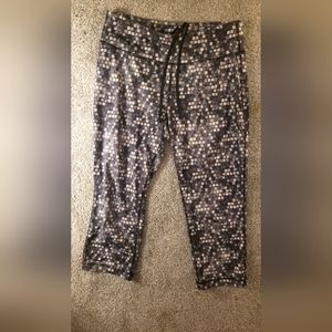 Capri Workout Leggings